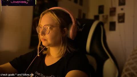 Snapshot of jacywinslat chatting on October 23, 2025, 6:50 pm jacywinslat online show from October 23, 2025, 6:50 pm