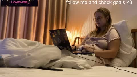 Snapshot of jacywinslat chatting on December 17, 2025, 8:42 am jacywinslat online show from December 17, 2025, 8:42 am