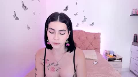   online show from October 25, 2025, 1:13 am