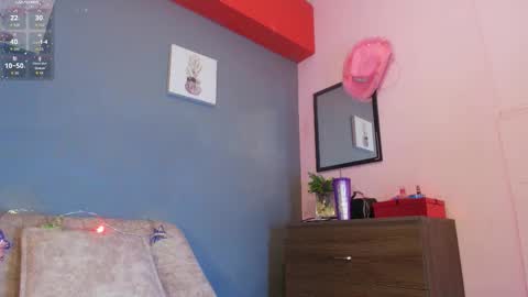 Snapshot of jade_brunnette chatting on March 9, 2026, 8:24 pm Jade Brunete online show from March 9, 2026, 8:24 pm