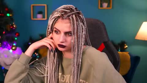 Snapshot of jade_castle chatting on December 15, 2024, 7:24 am jade_castle online show from December 15, 2024, 7:24 am