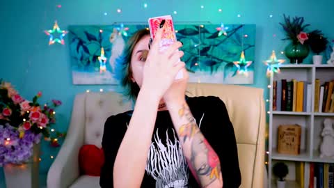 Snapshot of jade_castle chatting on January 6, 2025, 2:25 pm jade_castle online show from January 6, 2025, 2:25 pm