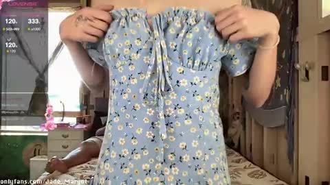 Snapshot of jade_margot chatting on April 5, 2026, 9:12 pm Jade Margot online show from April 5, 2026, 9:12 pm