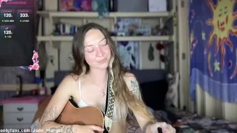 Snapshot of jade_margot chatting on April 21, 2026, 4:52 am Jade Margot online show from April 21, 2026, 4:52 am
