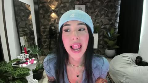 Jade  independent model online show from February 5, 2025, 12:17 pm