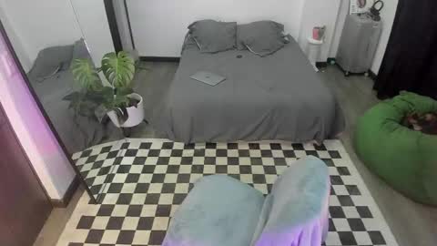 Jade  independent model online show from November 9, 2025, 10:35 am