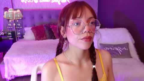 JADE online show from November 28, 2025, 9:28 pm