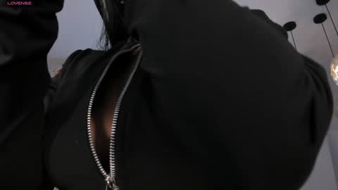 JADE EVANS online show from January 3, 2025, 6:03 pm