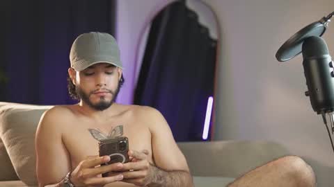 Snapshot of jadenfeynman chatting on March 4, 2026, 5:02 am Jaden Feynman online show from March 4, 2026, 5:02 am