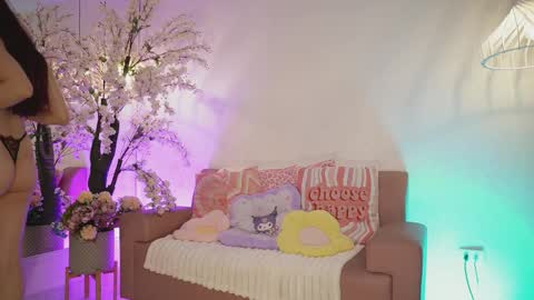 Jade Summer online show from September 10, 2025, 11:32 am