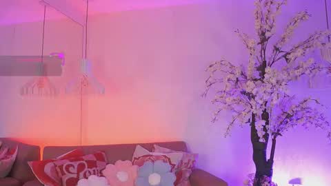 Jade Summer online show from February 23, 2026, 11:40 am