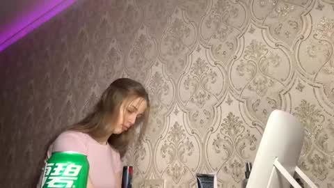 Snapshot of jadwigajennrich chatting on November 25, 2025, 9:20 am Jane online show from November 25, 2025, 9:20 am