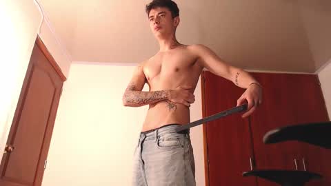 jaico_santos online show from January 10, 2026, 11:09 pm