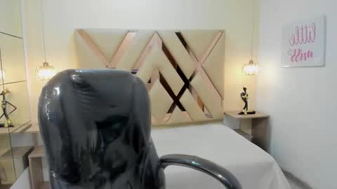 Snapshot of jake_evanss_ chatting on November 24, 2025, 5:34 pm JAKE online show from November 24, 2025, 5:34 pm