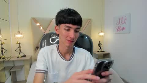 Snapshot of jake_evanss_ chatting on December 5, 2025, 1:52 pm JAKE online show from December 5, 2025, 1:52 pm