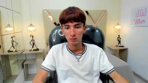 Snapshot of jake_evanss_ chatting on February 4, 2026, 8:14 pm JAKE online show from February 4, 2026, 8:14 pm