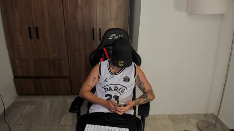 Jake Pons online show from October 24, 2025, 7:49 am