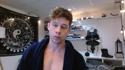 Snapshot of jakeblaze002 chatting on March 4, 2026, 3:34 am Jake online show from March 4, 2026, 3:34 am