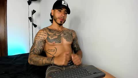 Snapshot of jakee_brown chatting on January 15, 2025, 4:57 am Santiago online show from January 15, 2025, 4:57 am