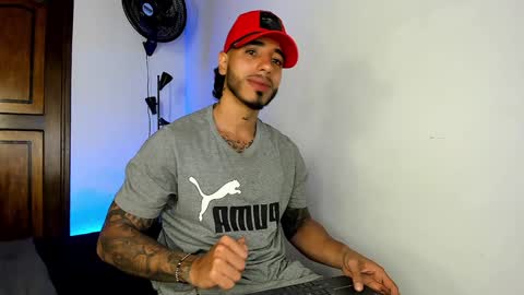 Snapshot of jakee_brown chatting on January 23, 2025, 6:17 am Santiago online show from January 23, 2025, 6:17 am