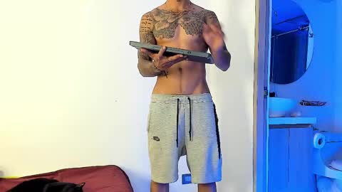 Snapshot of jakee_brown chatting on February 11, 2025, 6:19 am Santiago online show from February 11, 2025, 6:19 am