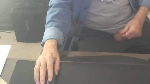 jakenc online show from February 18, 2026, 6:37 pm