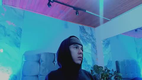 james_adamss_ online show from March 5, 2026, 12:34 pm