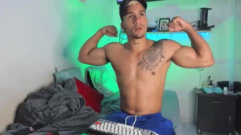 james_and_max online show from February 5, 2026, 1:10 am