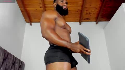 Snapshot of james_bbcmuscle chatting on March 12, 2026, 12:11 pm James BBC online show from March 12, 2026, 12:11 pm