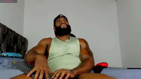 Snapshot of james_bbcmuscle chatting on March 31, 2026, 12:01 am James BBC online show from March 31, 2026, 12:01 am