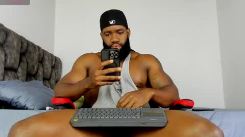 Snapshot of james_bbcmuscle chatting on April 3, 2026, 12:03 pm James BBC online show from April 3, 2026, 12:03 pm