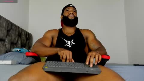 Snapshot of james_bbcmuscle chatting on April 5, 2026, 9:56 pm James BBC online show from April 5, 2026, 9:56 pm