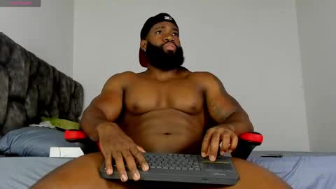 Snapshot of james_bbcmuscle chatting on April 12, 2026, 6:13 pm James BBC online show from April 12, 2026, 6:13 pm