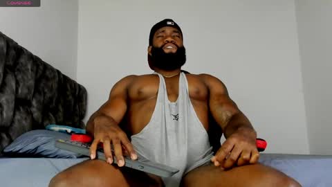 Snapshot of james_bbcmuscle chatting on April 25, 2026, 11:02 am James BBC online show from April 25, 2026, 11:02 am