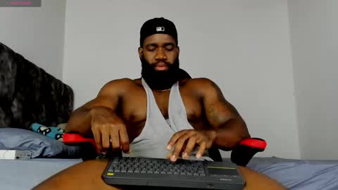 Snapshot of james_bbcmuscle chatting on May 15, 2026, 1:12 am James BBC online show from May 15, 2026, 1:12 am