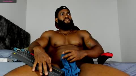 Snapshot of james_bbcmuscle chatting on May 15, 2026, 10:50 pm James BBC online show from May 15, 2026, 10:50 pm