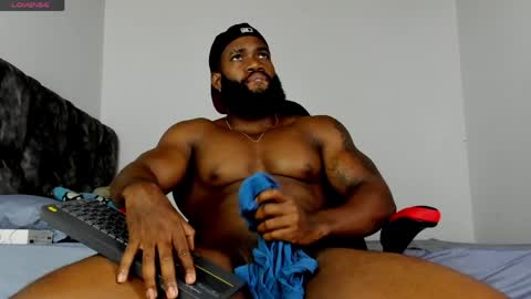 Snapshot of james_bbcmuscle chatting on May 15, 2026, 11:56 pm James BBC online show from May 15, 2026, 11:56 pm