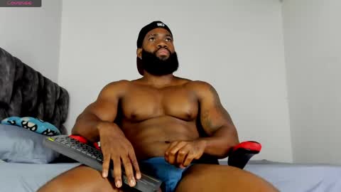 Snapshot of james_bbcmuscle chatting on May 20, 2026, 10:43 am James BBC online show from May 20, 2026, 10:43 am