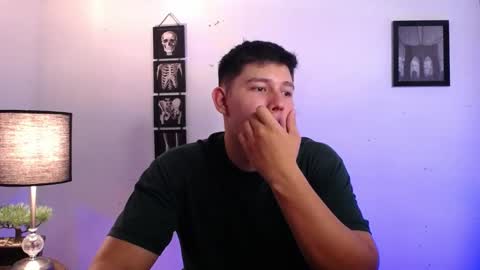 james_cr online show from November 4, 2025, 1:48 am