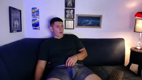 james_cr online show from December 4, 2025, 1:04 am