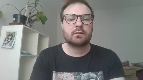 Snapshot of james_heron chatting on March 6, 2025, 9:25 am James Heron online show from March 6, 2025, 9:25 am