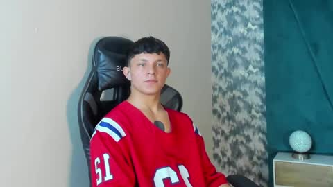 Snapshot of jamesgolden_ chatting on February 27, 2025, 11:31 am jamesgolden_ online show from February 27, 2025, 11:31 am