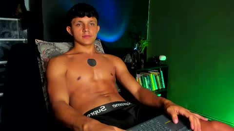 Snapshot of jamesgolden_ chatting on September 20, 2025, 3:51 am jamesgolden_ online show from September 20, 2025, 3:51 am