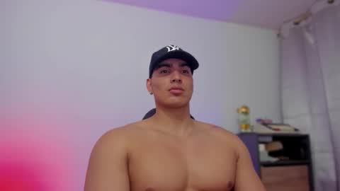 Snapshot of jamesgraay chatting on March 4, 2026, 2:06 am James Gray online show from March 4, 2026, 2:06 am