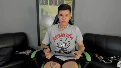 Jamesinked  online show from December 15, 2024, 6:59 pm