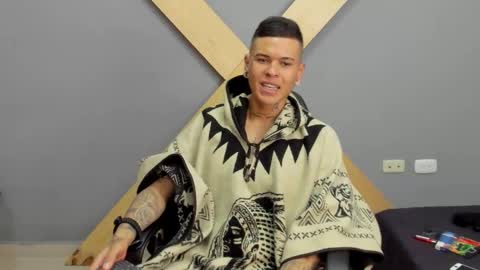 Jamesinked  online show from December 19, 2024, 5:40 pm