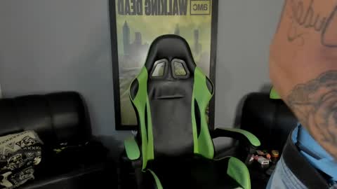 Jamesinked  online show from December 30, 2024, 4:19 pm