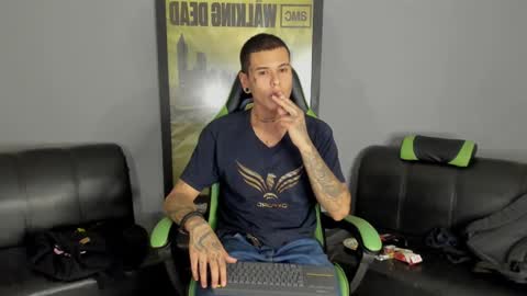 Jamesinked  online show from January 12, 2025, 2:24 am