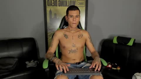 Jamesinked  online show from January 16, 2025, 12:45 am