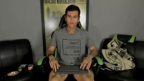 Jamesinked  online show from February 25, 2025, 9:46 pm